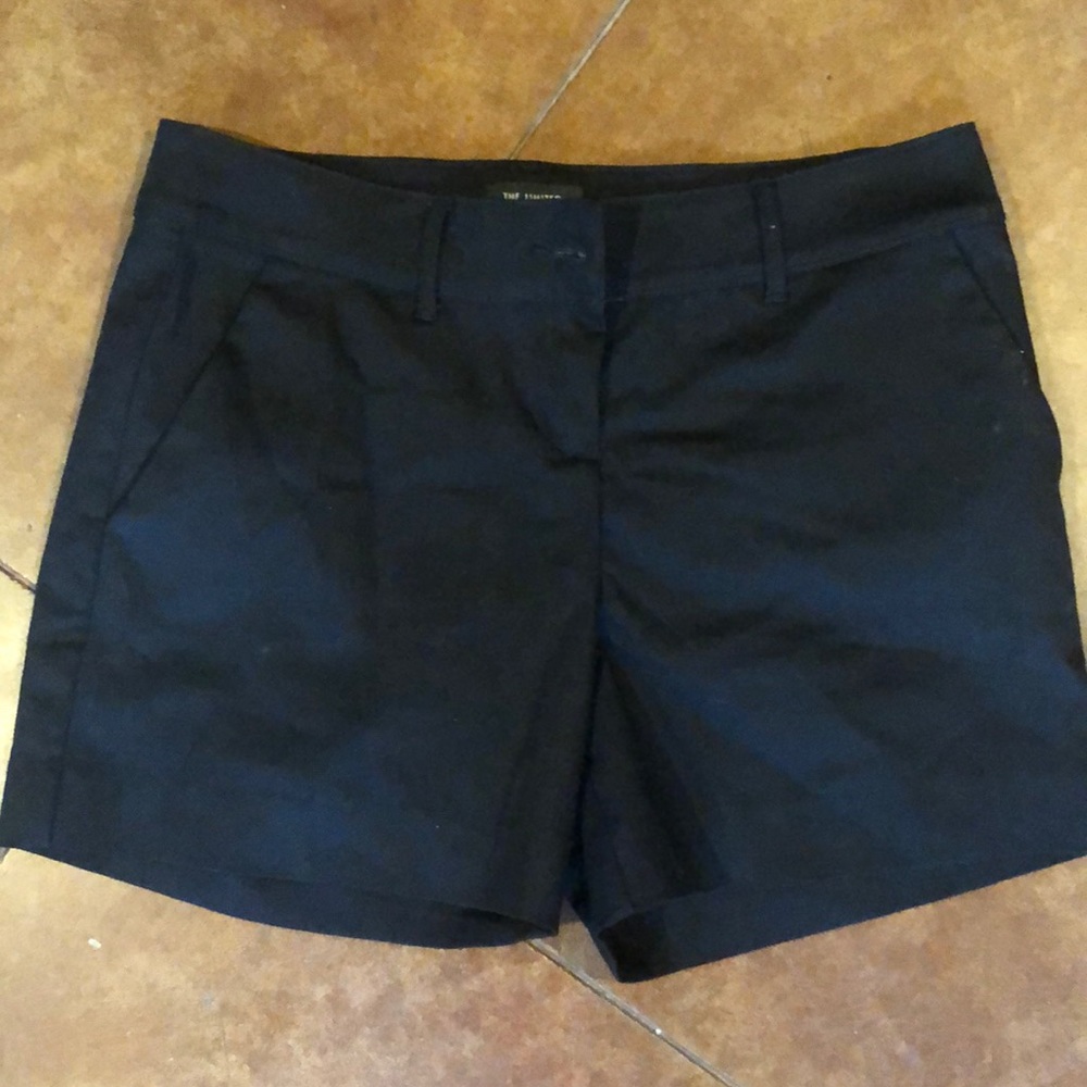 Limited black linen shorts